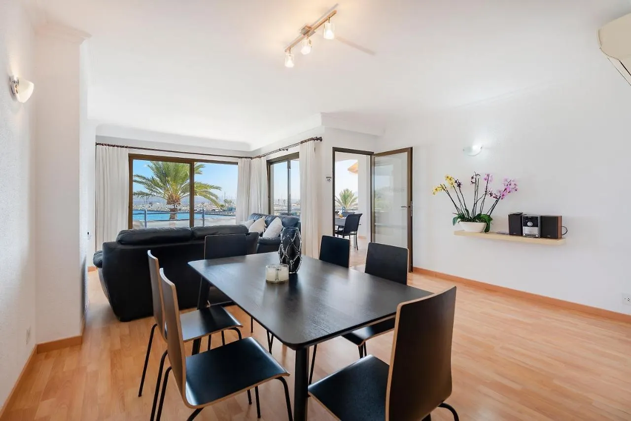 Anita Apartments 포엔샤 항구